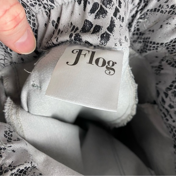 BEVYFLOG Bevy Flog Shely Ash Python Pant Size 26 - Picture 5 of 10